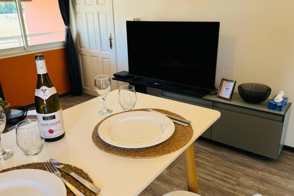 T2 Le Cosy, Au Coeur De Montjoly, Parking, Clim Apartment Remire-Montjoly Exterior photo